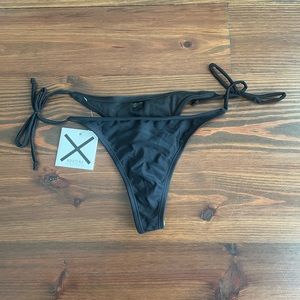 NWT Boutine LA Beachy bikini bottoms, Manhattan Black color, size large